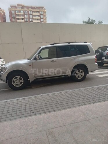 Mitsubishi Pajero 2001, 290,000 km - 3.0 l - Bakı