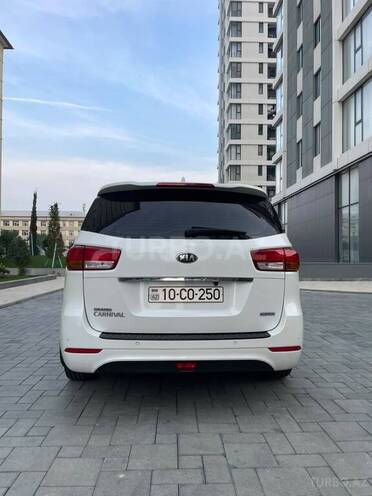 Kia Carnival 2015, 197,000 km - 2.2 l - Bakı