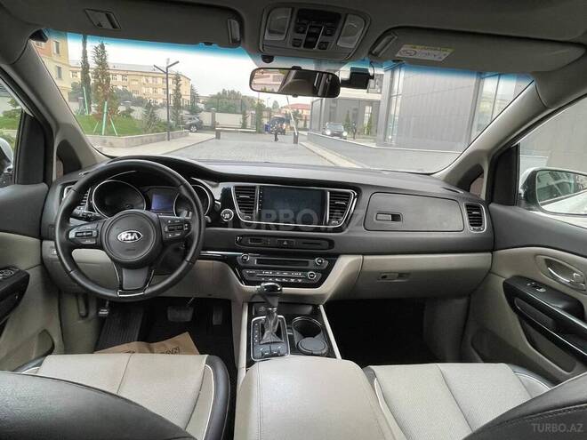 Kia Carnival 2015, 197,000 km - 2.2 l - Bakı