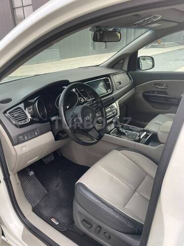 Kia Carnival 2015, 197,000 km - 2.2 l - Bakı