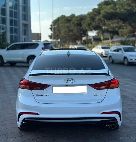 Hyundai Elantra 2017, 125,529 km - 1.6 l - Bakı