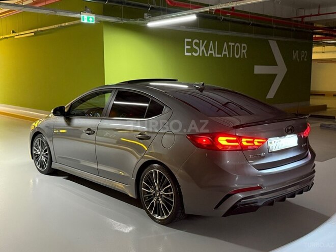 Hyundai Elantra 2017, 127,000 km - 1.6 л - Bakı
