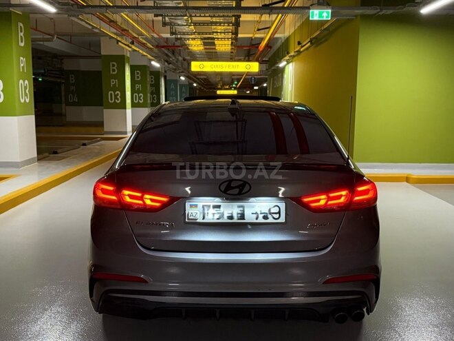 Hyundai Elantra 2017, 127,000 km - 1.6 л - Bakı