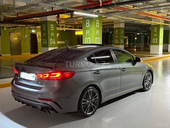 Hyundai Elantra 2017, 127,000 km - 1.6 л - Bakı