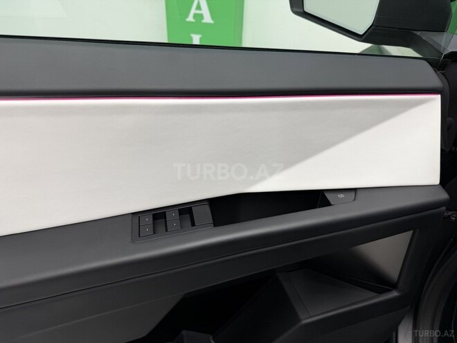 Tesla  2024, 40,900 km - 0.0 l - Bakı