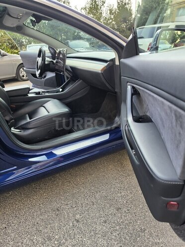 Tesla Model 3 2018, 200,000 km - 0.0 l - Bakı