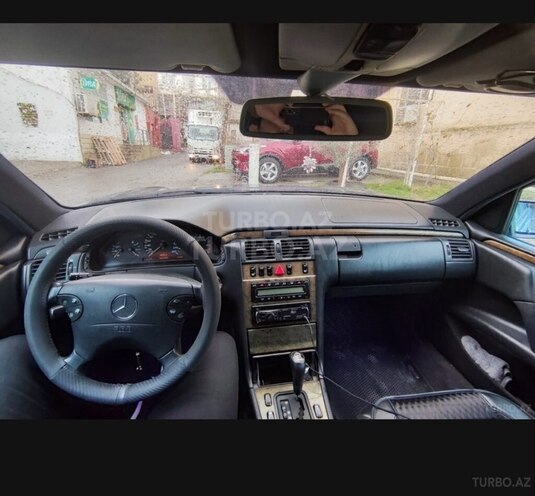 Mercedes E 280 1997, 402,000 km - 2.8 л - Bakı