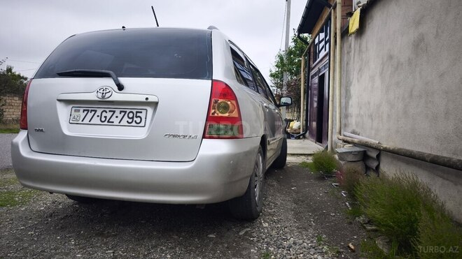 Toyota Corolla 2005, 240,227 km - 1.4 л - Quba