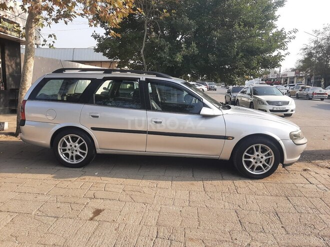 Opel Vectra 1998, 220,000 km - 2.0 l - Sumqayıt