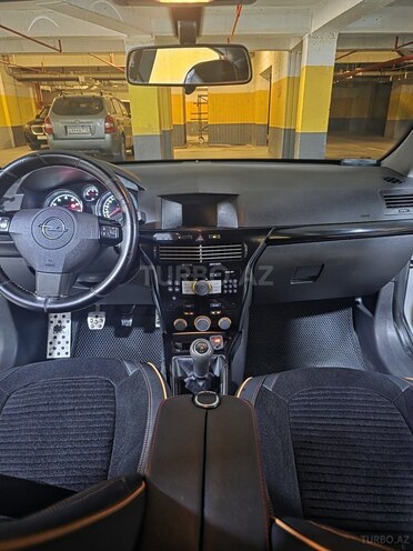 Opel Astra 2005, 288,000 km - 1.4 l - Bakı