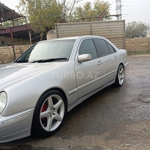 Mercedes E 240 1999, 250,000 km - 2.4 l - İmişli
