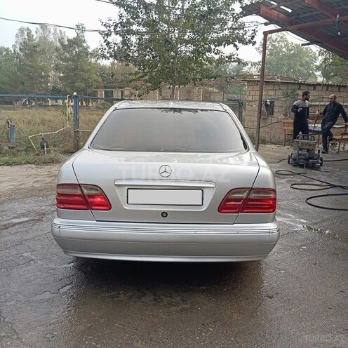 Mercedes E 240 1999, 250,000 km - 2.4 l - İmişli