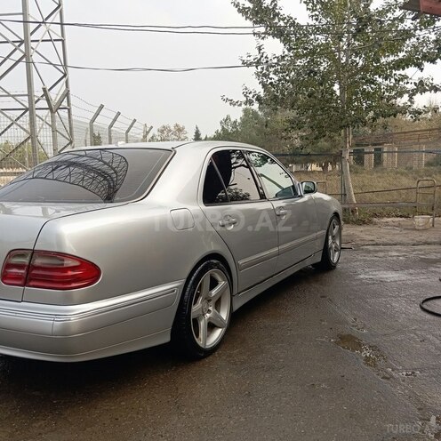 Mercedes E 240 1999, 250,000 km - 2.4 l - İmişli