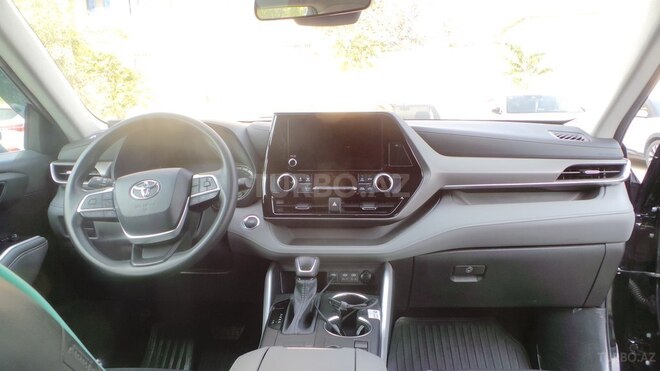 Toyota Highlander 2023, 68,820 km - 2.5 l - Bakı