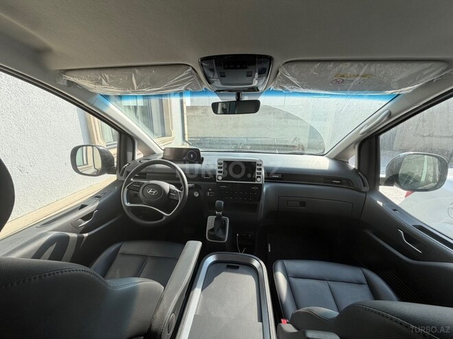 Hyundai Staria 2024, 9,900 km - 2.2 l - Bakı