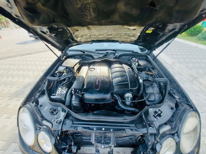 Mercedes E 220 2005, 273,000 km - 2.2 л - Bakı