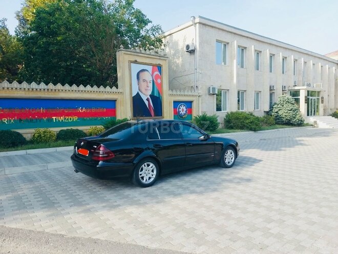 Mercedes E 220 2005, 273,000 km - 2.2 л - Bakı