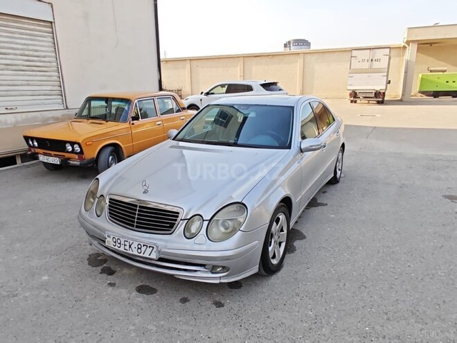 Mercedes E 270 2002, 301,000 km - 2.7 l - Bakı