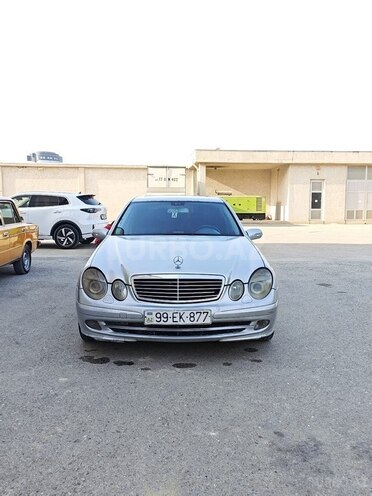 Mercedes E 270 2002, 301,000 km - 2.7 l - Bakı