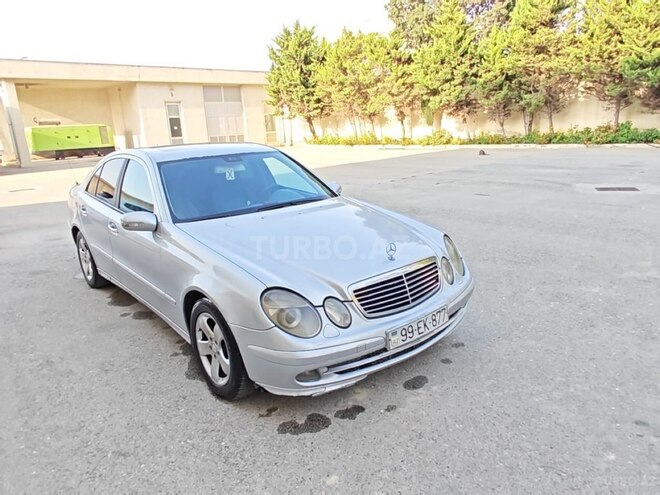Mercedes E 270 2002, 301,000 km - 2.7 l - Bakı