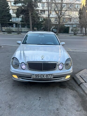 Mercedes E 270 2002, 301,000 km - 2.7 l - Bakı