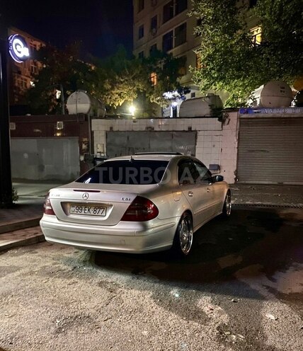 Mercedes E 270 2002, 301,000 km - 2.7 l - Bakı