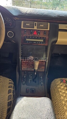 Mercedes E 320 1998, 332,233 km - 3.2 l - Hacıqabul