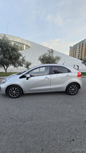Kia Rio 2011, 91,000 km - 1.6 l - Sumqayıt