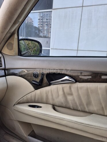 Mercedes E 320 2002, 289,721 km - 3.2 l - Bakı