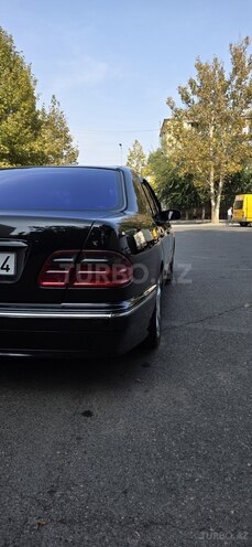 Mercedes E 240 2000, 810,353 km - 2.6 l - Mingəçevir