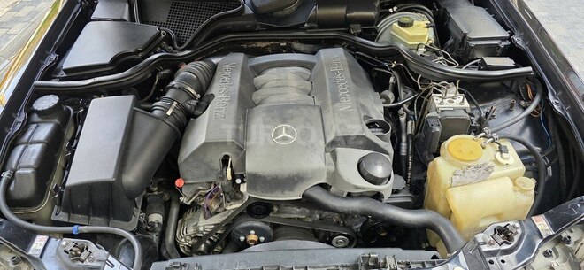 Mercedes E 240 2000, 810,353 km - 2.6 l - Mingəçevir