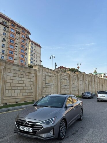Hyundai Elantra 2019, 130,000 km - 2.0 л - Bakı