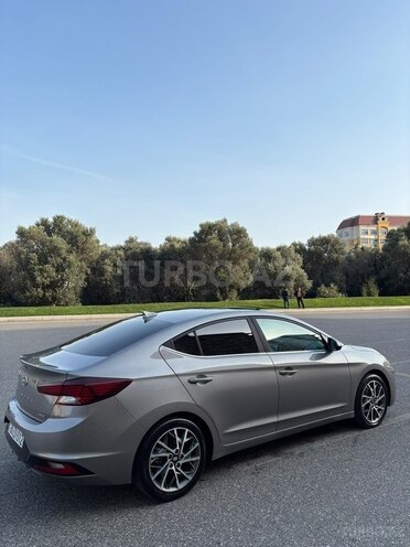 Hyundai Elantra 2019, 130,000 km - 2.0 л - Bakı