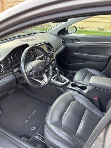 Hyundai Elantra 2019, 130,000 km - 2.0 л - Bakı