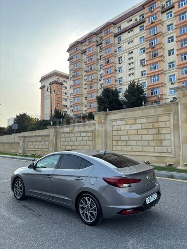 Hyundai Elantra 2019, 130,000 km - 2.0 л - Bakı