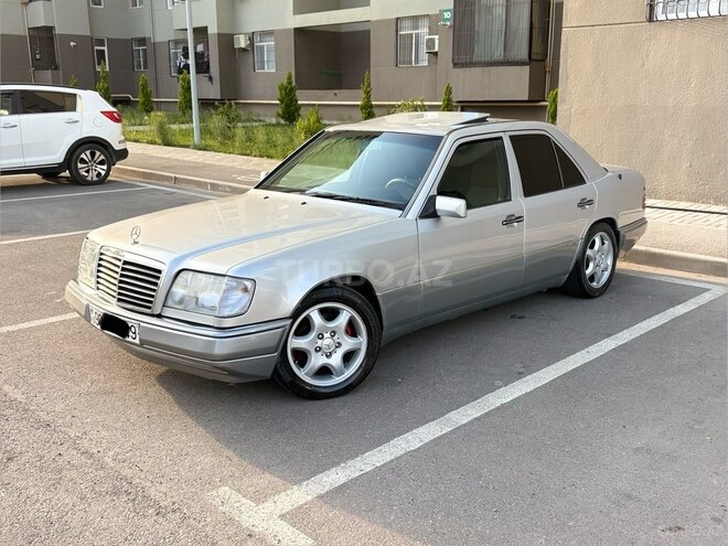 Mercedes E 220 1994, 354,000 km - 2.2 l - Bakı
