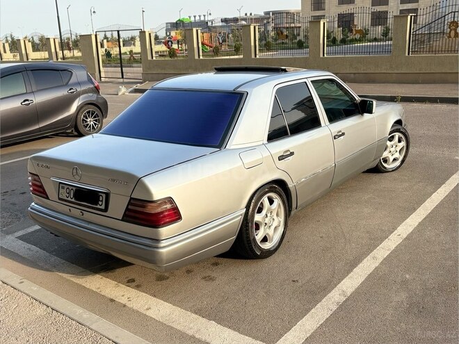 Mercedes E 220 1994, 354,000 km - 2.2 l - Bakı