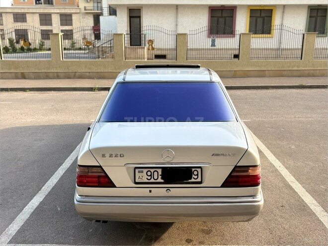 Mercedes E 220 1994, 354,000 km - 2.2 l - Bakı