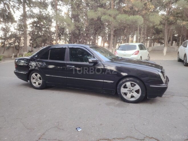 Mercedes E 270 2000, 428,646 km - 2.7 л - Sumqayıt
