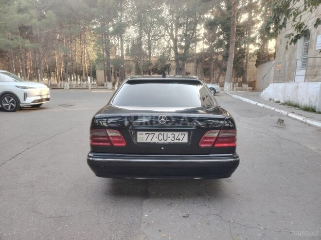 Mercedes E 270 2000, 428,646 km - 2.7 л - Sumqayıt