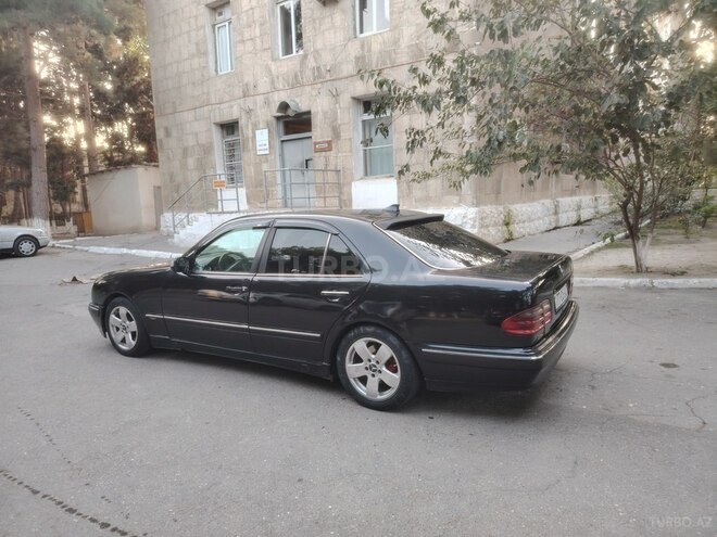 Mercedes E 270 2000, 428,646 km - 2.7 л - Sumqayıt