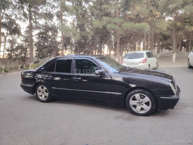 Mercedes E 270 2000, 428,646 km - 2.7 л - Sumqayıt