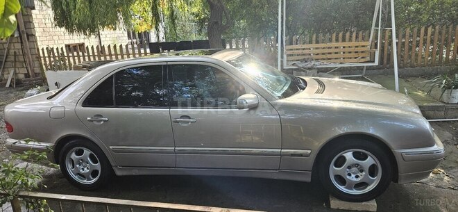Mercedes E 240 2001, 219,144 km - 2.4 l - Şəmkir