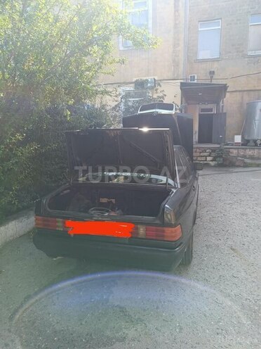 Mercedes 190 1992, 300,000 km - 2.0 l - Bakı
