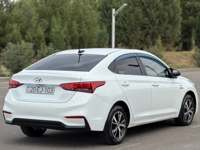 Hyundai Solaris 2017, 296,000 km - 1.6 l - Gəncə