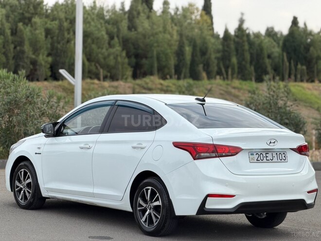 Hyundai Solaris 2017, 296,000 km - 1.6 l - Gəncə
