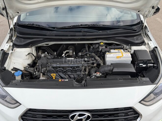 Hyundai Solaris 2017, 296,000 km - 1.6 l - Gəncə