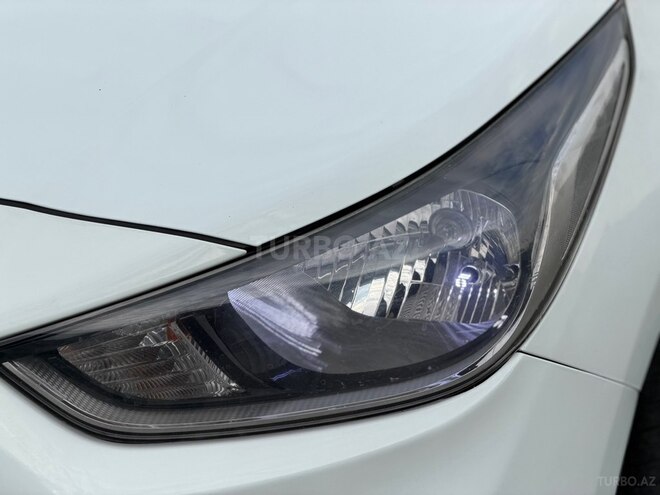 Hyundai Solaris 2017, 296,000 km - 1.6 l - Gəncə