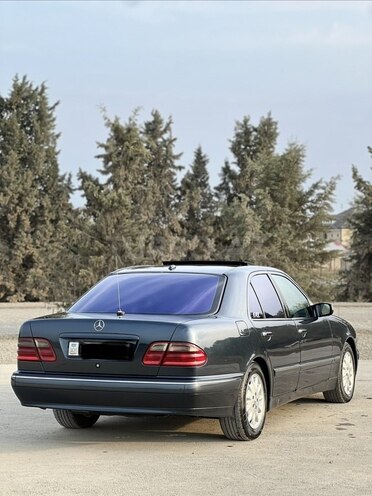 Mercedes E 270 2001, 586,000 km - 2.7 л - Ağcabədi
