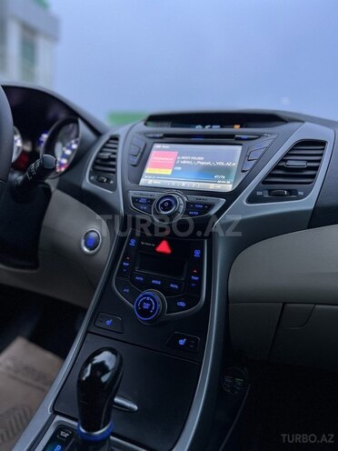 Hyundai Elantra 2014, 450,616 km - 1.8 l - İmişli